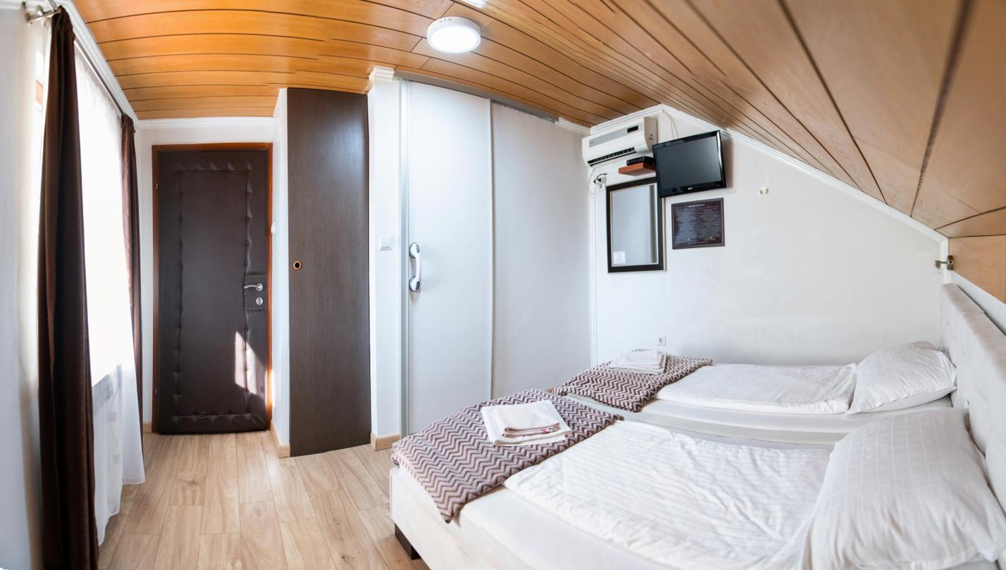 Guest House Ciro ซาราเยโว ภายนอก รูปภาพ