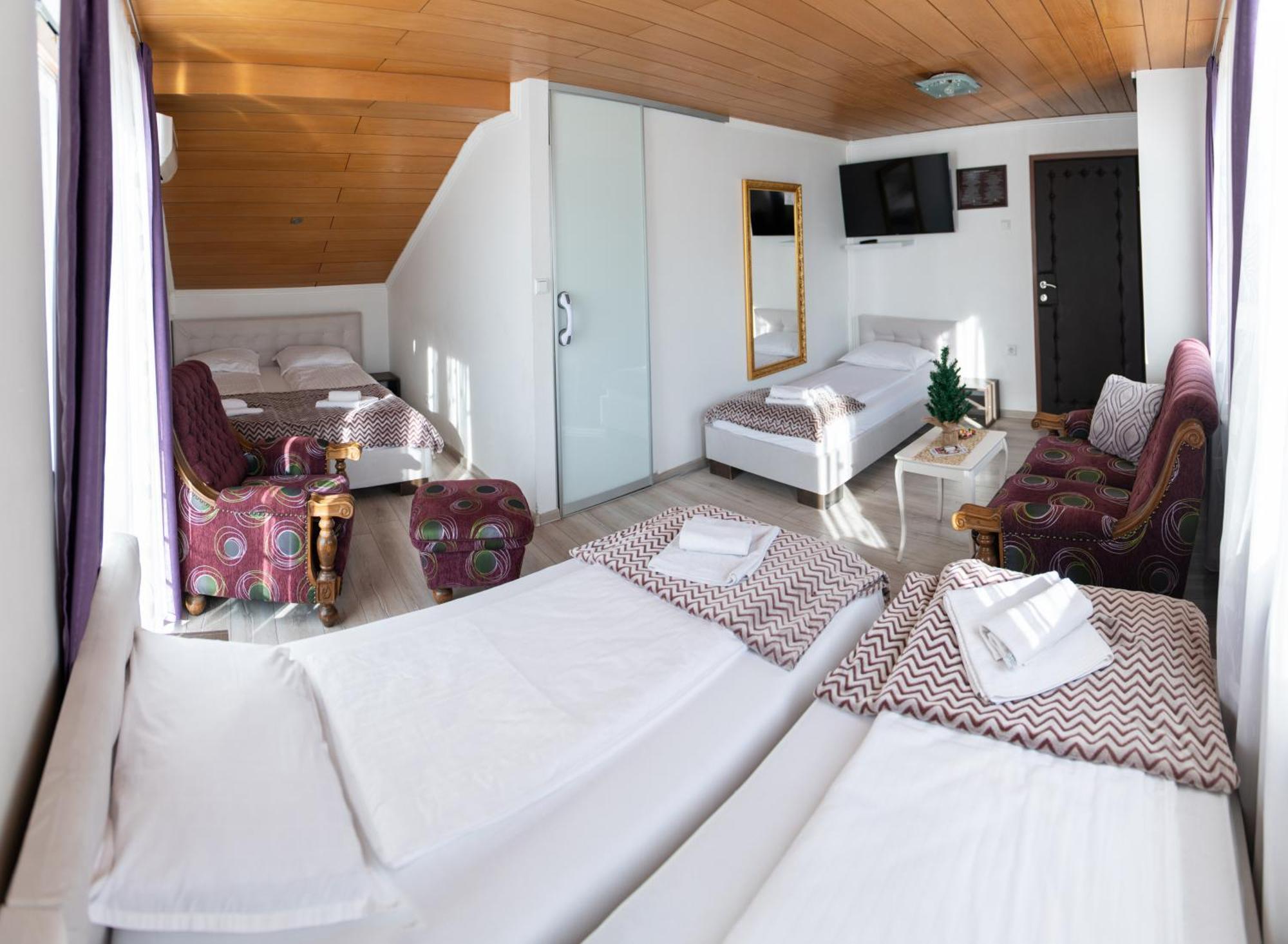 Guest House Ciro ซาราเยโว ภายนอก รูปภาพ