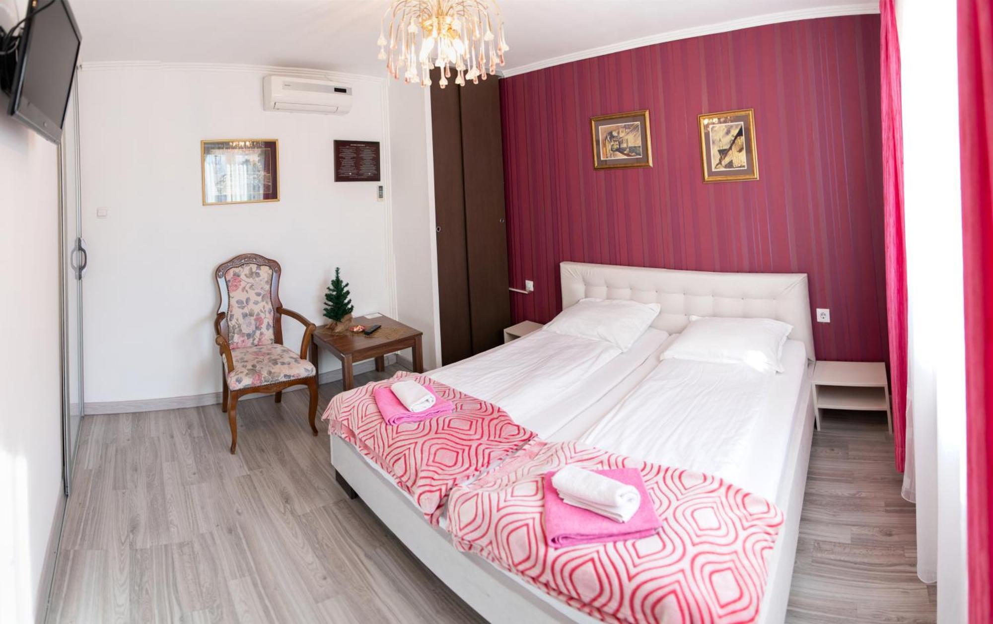 Guest House Ciro ซาราเยโว ภายนอก รูปภาพ