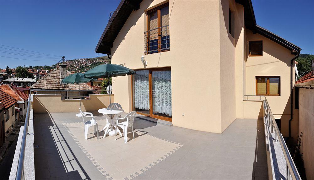 Guest House Ciro ซาราเยโว ภายนอก รูปภาพ