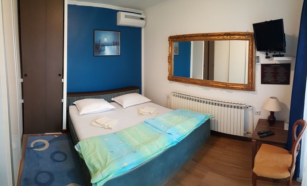 Guest House Ciro ซาราเยโว ภายนอก รูปภาพ