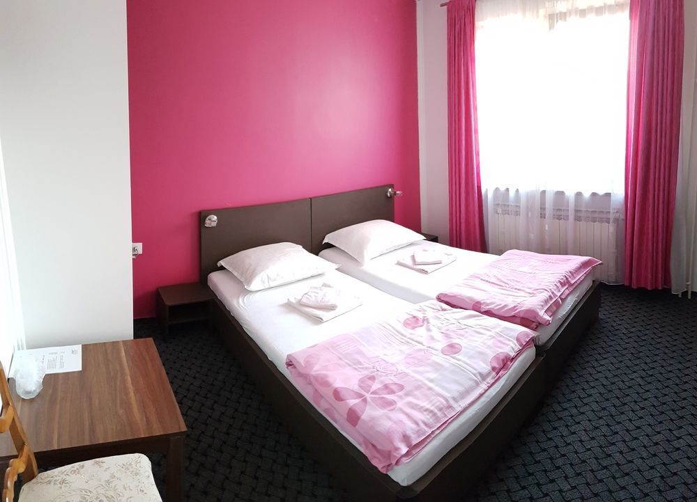Guest House Ciro ซาราเยโว ภายนอก รูปภาพ