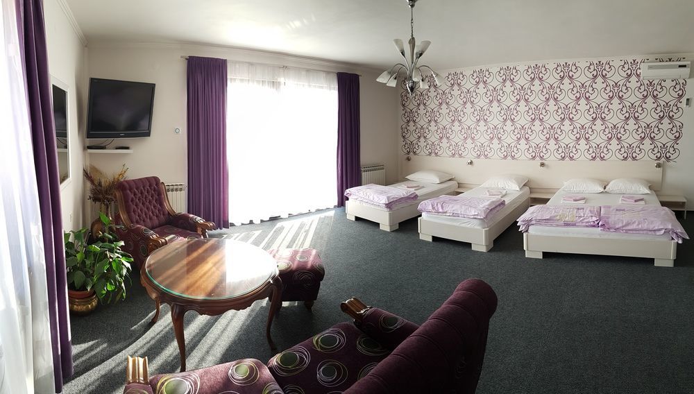 Guest House Ciro ซาราเยโว ภายนอก รูปภาพ