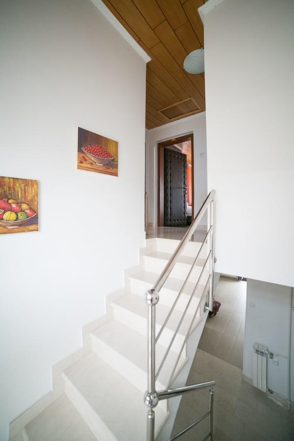 Guest House Ciro ซาราเยโว ภายนอก รูปภาพ