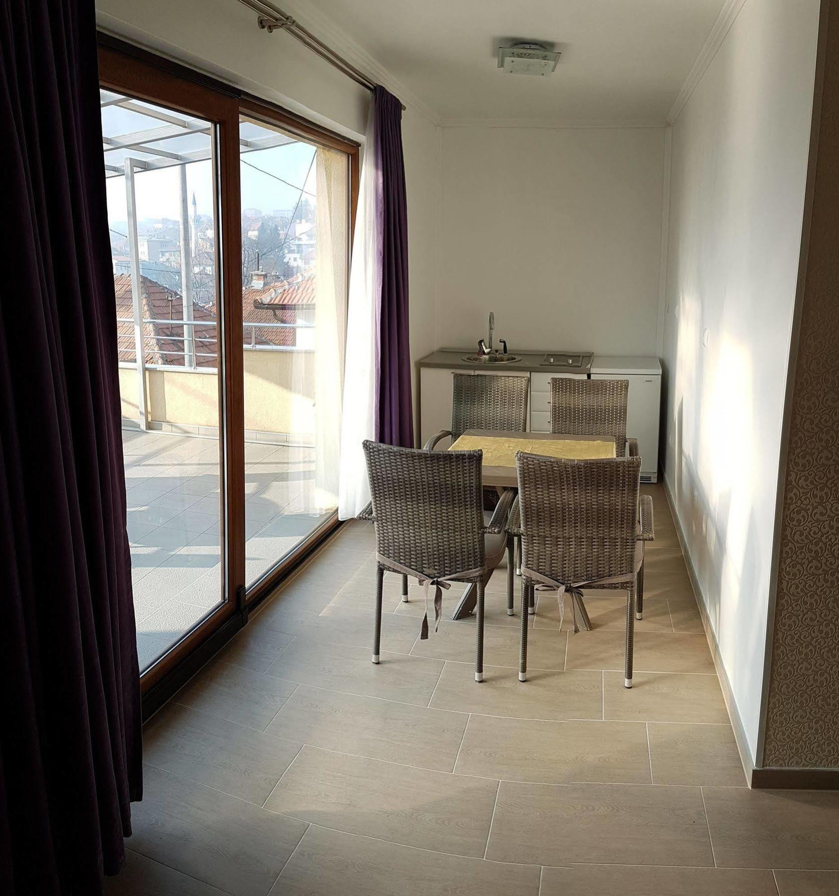 Guest House Ciro ซาราเยโว ภายนอก รูปภาพ